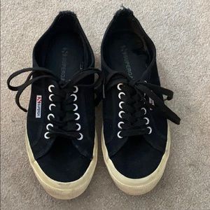 Black lace up Supergas